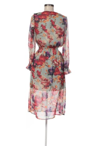 Рокля Mohito, Размер XS, Цвят Многоцветен, Цена 19,97 €