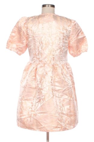 Рокля Moves, Размер S, Цвят Розов, Цена 97,14 €