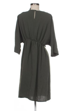 Sukienka NEW COLLECTION, Rozmiar M, Kolor Zielony, Cena 129,99 zł