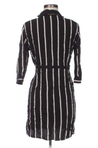 Kleid ONLY, Größe M, Farbe Mehrfarbig, Preis € 17,00