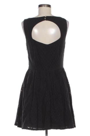 Sukienka ONLY, Rozmiar M, Kolor Czarny, Cena 75,02 zł