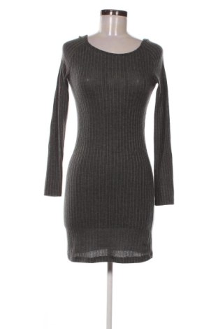 Sukienka Please, Rozmiar M, Kolor Szary, Cena 181,99 zł