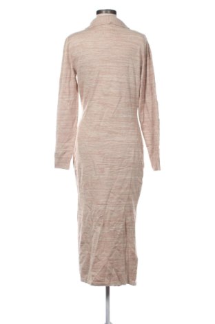 Kleid Pretty Little Thing, Größe M, Farbe Braun, Preis 31,99 €