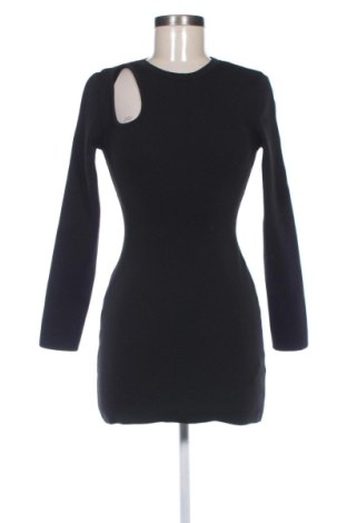 Рокля Pull&Bear, Размер M, Цвят Черен, Цена 31,73 €