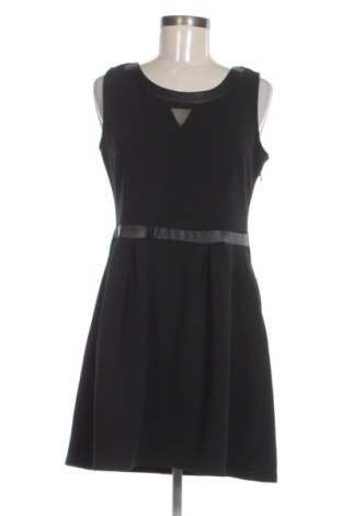 Ruha Qed London, Méret L, Szín Fekete, Ár 12 349 Ft