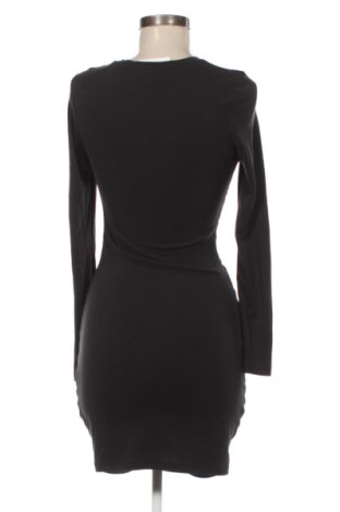 Рокля Reserved, Размер XS, Цвят Черен, Цена 19,97 €