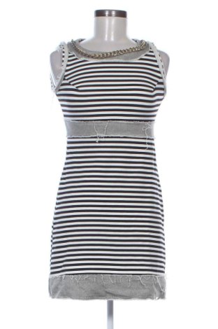 Sukienka Rinascimento, Rozmiar S, Kolor Kolorowy, Cena 220,99 zł