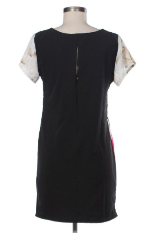 Рокля Rinascimento, Размер M, Цвят Многоцветен, Цена 42,43 €