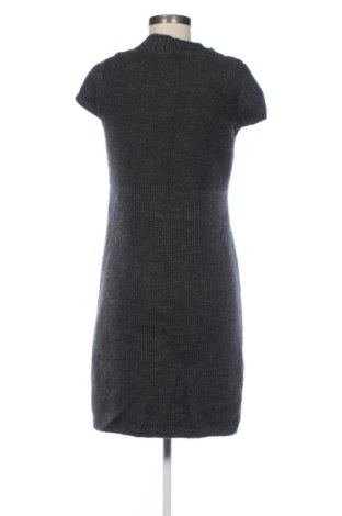 Šaty  S.Oliver, Velikost M, Barva Šedá, Cena  729,00 Kč