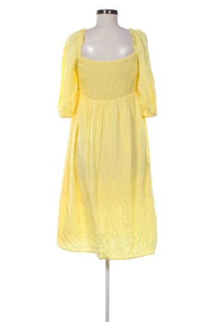 Kleid SHEIN, Größe M, Farbe Gelb, Preis 19,95 €