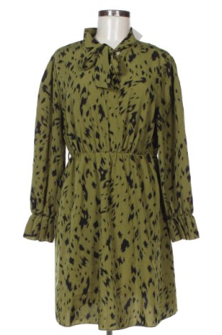 Sukienka SHEIN, Rozmiar XL, Kolor Kolorowy, Cena 104,99 zł