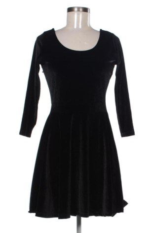 Sukienka Sfera, Rozmiar M, Kolor Czarny, Cena 104,99 zł