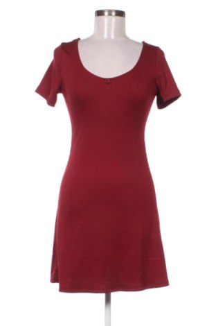 Sukienka Sinsay, Rozmiar M, Kolor Czerwony, Cena 106,81 zł