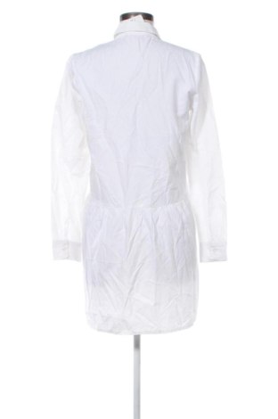 Рокля Stradivarius, Размер M, Цвят Бял, Цена 25,05 €