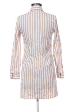 Рокля Stradivarius, Размер S, Цвят Многоцветен, Цена 25,05 €