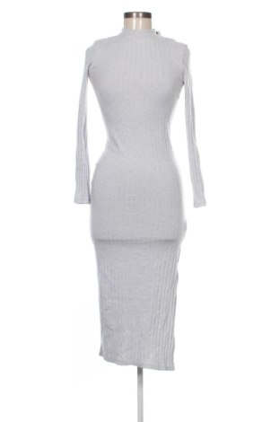 Рокля Stradivarius, Размер XS, Цвят Сив, Цена 20,45 €