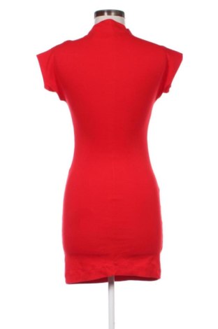 Sukienka Stradivarius, Rozmiar S, Kolor Czerwony, Cena 107,17 zł