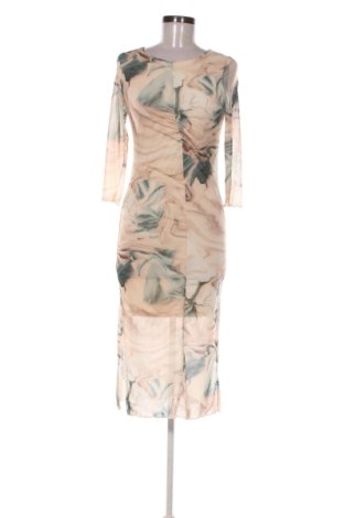 Рокля Stradivarius, Размер S, Цвят Многоцветен, Цена 20,00 €