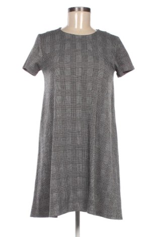 Kleid Stradivarius, Größe M, Farbe Mehrfarbig, Preis € 26,99