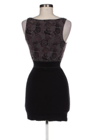 Рокля Tally Weijl, Размер S, Цвят Многоцветен, Цена 20,00 €