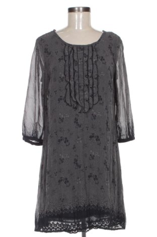 Kleid Tom Tailor, Größe M, Farbe Mehrfarbig, Preis 31,99 €