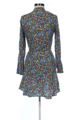 Рокля Trendyol, Размер M, Цвят Многоцветен, Цена 25,05 €