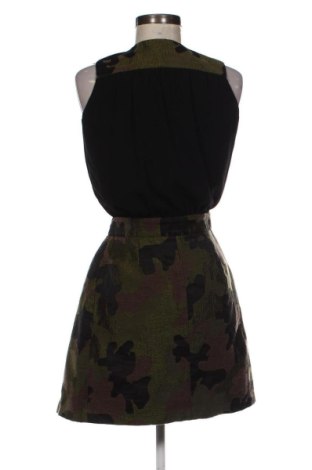 Рокля Trussardi Jeans, Размер M, Цвят Многоцветен, Цена 66,00 €