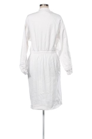 Рокля Uniqlo, Размер M, Цвят Бял, Цена 24,55 €