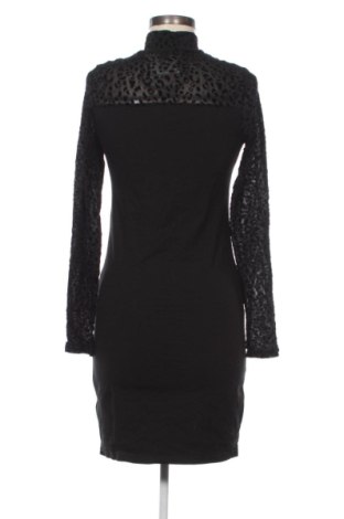 Sukienka Urban Classics, Rozmiar M, Kolor Czarny, Cena 123,99 zł