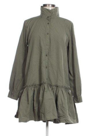 Kleid VRS, Größe M, Farbe Grün, Preis € 26,99