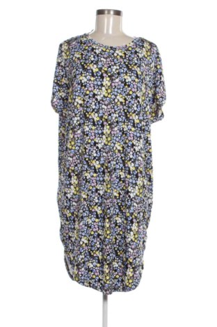 Ruha VRS, Méret M, Szín Sokszínű, Ár 15 919 Ft