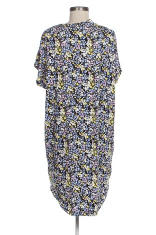 Ruha VRS, Méret M, Szín Sokszínű, Ár 15 919 Ft