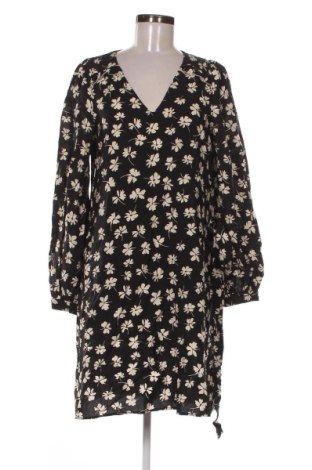 Рокля Vero Moda, Размер S, Цвят Многоцветен, Цена 17,89 €