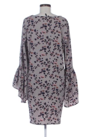 Рокля Vero Moda, Размер L, Цвят Многоцветен, Цена 17,89 €