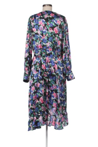 Kleid Vero Moda, Größe XXL, Farbe Mehrfarbig, Preis 46,63 €