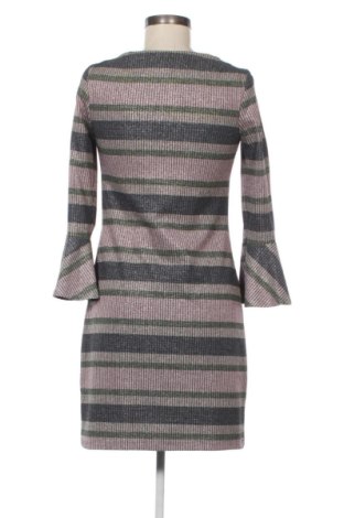 Rochie Xara, Mărime M, Culoare Multicolor, Preț 104,00 Lei