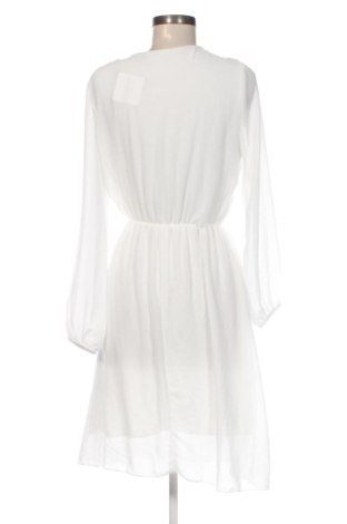 Kleid Zabaione, Größe M, Farbe Weiß, Preis 31,99 €