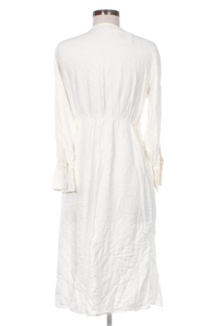Kleid Zara, Größe M, Farbe Ecru, Preis 17,46 €