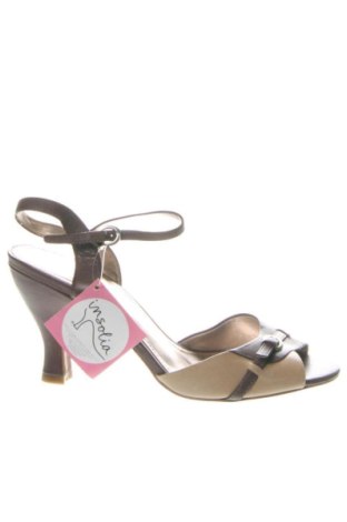 Sandalen Bata, Größe 40, Farbe Mehrfarbig, Preis 63,00 €