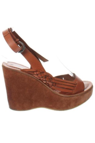 Sandały Bronx, Rozmiar 39, Kolor Brązowy, Cena 913,77 zł