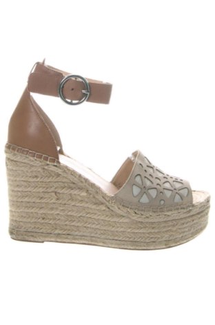 Sandale Guess, Mărime 39, Culoare Multicolor, Preț 542,17 Lei