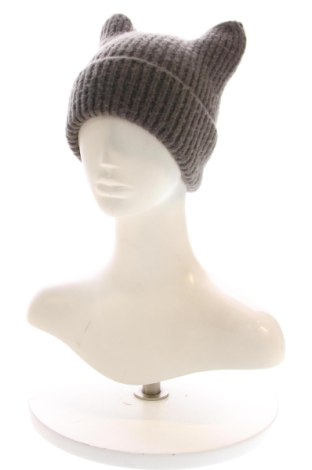 Čiapka  Cropp, Farba Sivá, Cena  10,17 €
