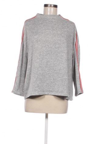 Дамска блуза Opus, Размер S, Цвят Сив, Цена 2,55 €