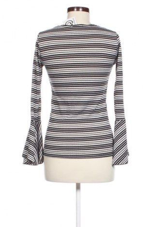 Дамска блуза Zara Trafaluc, Размер L, Цвят Многоцветен, Цена 4,60 €