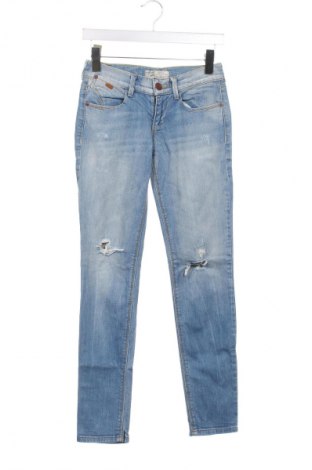 Damskie jeansy Bershka, Rozmiar XS, Kolor Niebieski, Cena 22,99 zł