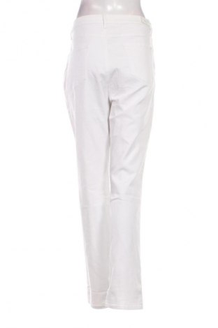 Dámske džínsy  Brax, Veľkosť XL, Farba Biela, Cena  27,95 €