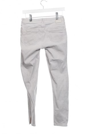 Дамски дънки Mavi, Размер M, Цвят Сив, Цена 2,04 €