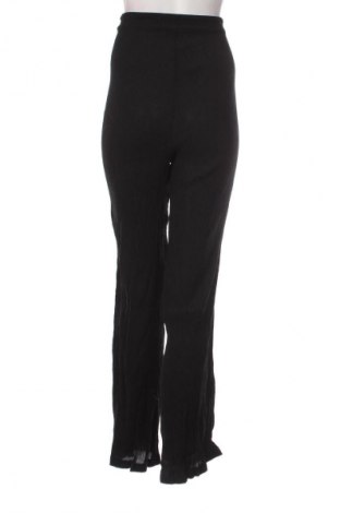 Дамски панталон Bershka, Размер XL, Цвят Черен, Цена 5,11 €