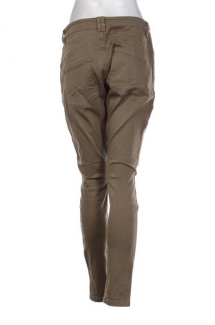 Дамски панталон Edc By Esprit, Размер M, Цвят Зелен, Цена 2,04 €