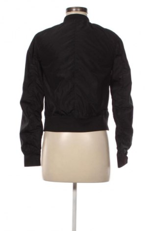 Дамско яке Pull&Bear, Размер S, Цвят Черен, Цена 8,18 €